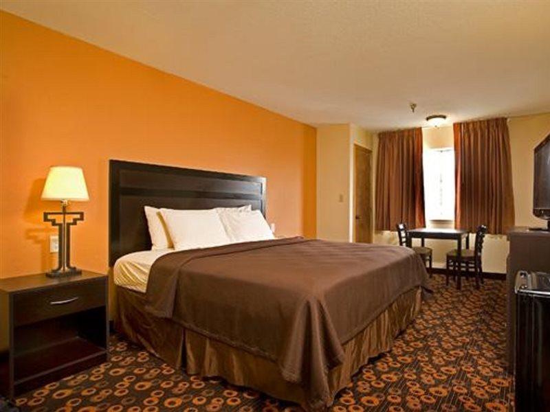 Econo Lodge Inn & Suites Santa Fe Bagian luar foto