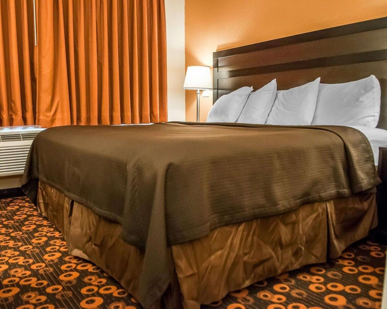 Econo Lodge Inn & Suites Santa Fe Bagian luar foto