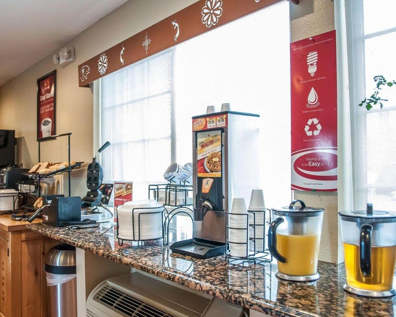 Econo Lodge Inn & Suites Santa Fe Bagian luar foto